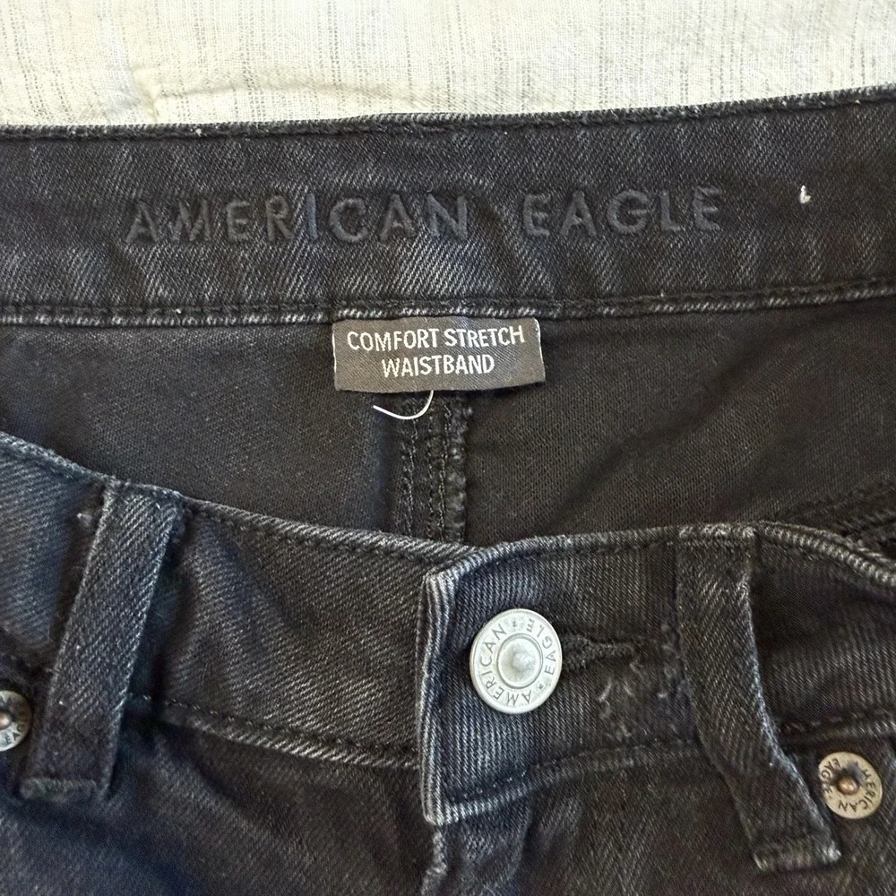 American Eagle Super High Rise Shortie Cut off Denim Shorts Black Sz‎ 6 Festival